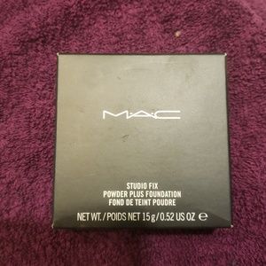 Mac nw20 studio fix powder plus foundation
